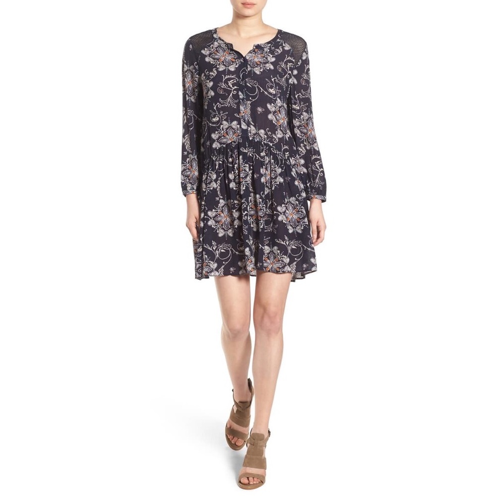 Hinge button front dress